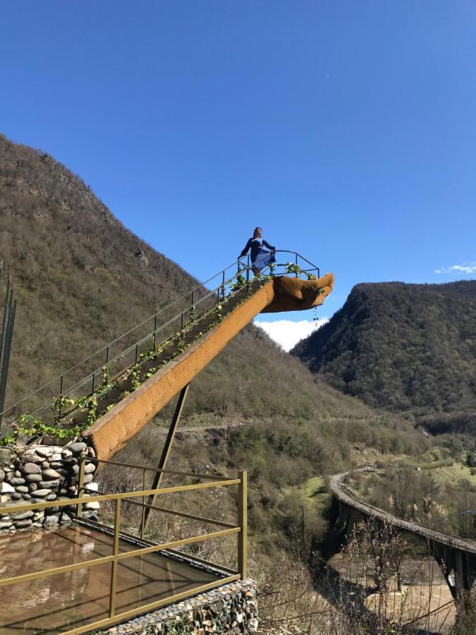 Мир Ochamchira Esterno foto