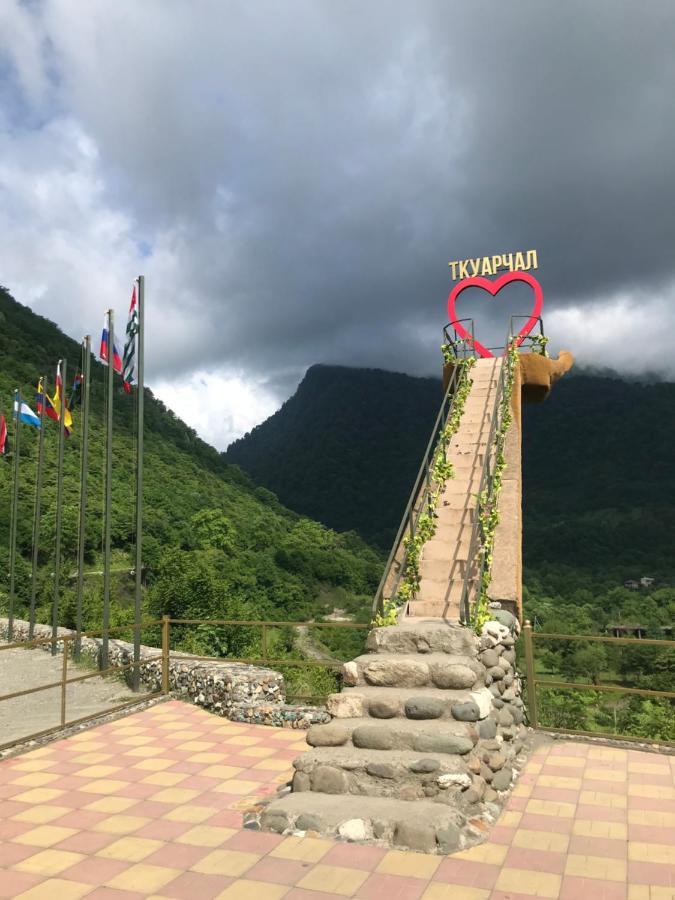 Мир Ochamchira Esterno foto